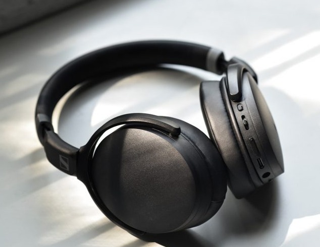 Sennheiser HD 450BT Review - What Gadget