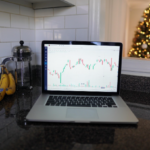 Fundamental vs technical vs on-chain analysis: How crypto experts predict prices