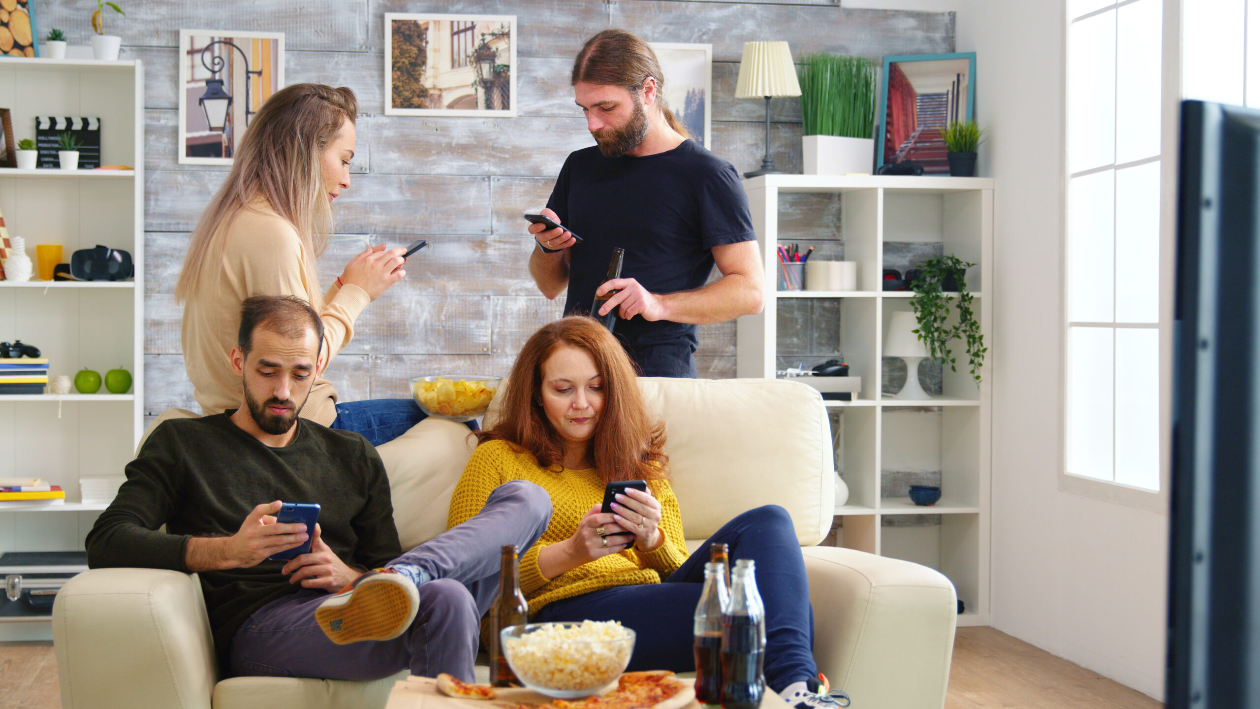 Friend Vs Screen Screen Time, But Make It Intentional: Gadgets That Help You Enjoy Tech ...